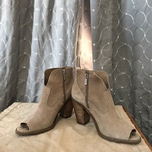 Jessica Simpson peep toe heeled bootie